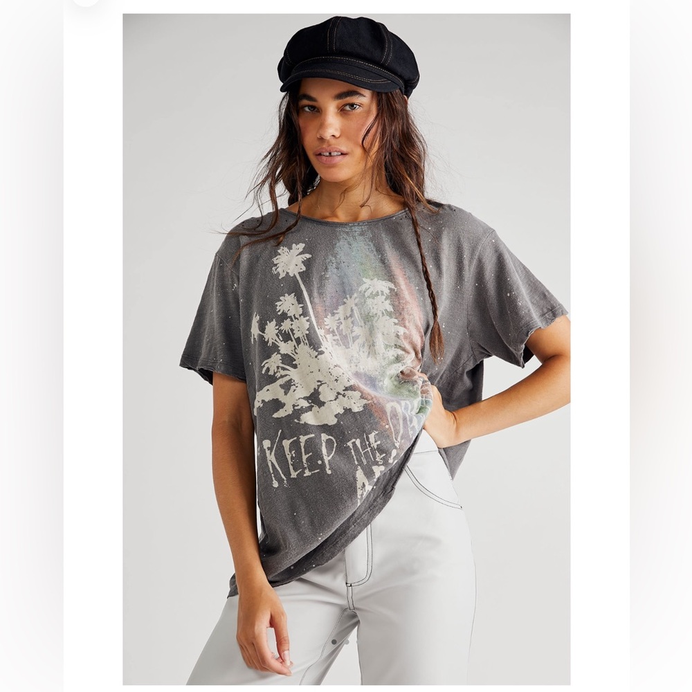 Magnolia Pearl Keep the Dream Alive Tee
